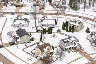 9417 Sandlewood Dr, Whitmore Lake, MI 48189 - Photo 52