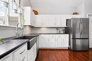 9417 Sandlewood Dr, Whitmore Lake, MI 48189 - Photo 4