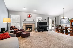 9417 Sandlewood Dr, Whitmore Lake, MI 48189 - Photo 10