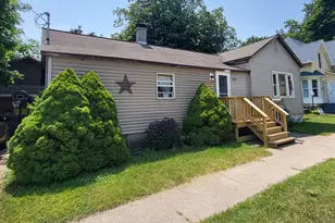 153 14th St, Manistee, MI 49660 - Photo 1