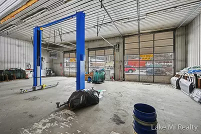 901 Riverview Drive, Kalamazoo, MI 49048 - Photo 16