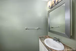 727 E Washington St, Ionia, MI 48846 - Photo 14