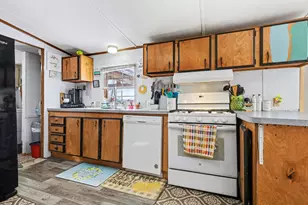 11817 21 Mile Rd NE, Sand Lake, MI 49343 - Photo 14