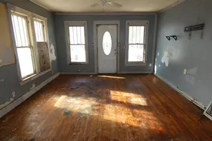 973 Lavette Ave, Benton Harbor, MI 49022 - Photo 4