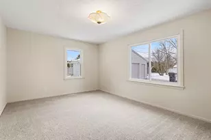 1209 Mohawk Ln, Saint Joseph, MI 49085 - Photo 14