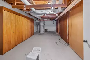 308 River St, Hillsdale, MI 49242 - Photo 34