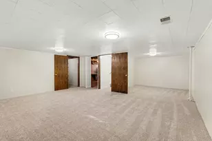 5671 Leisure S Dr SE, Grand Rapids, MI 49548 - Photo 10