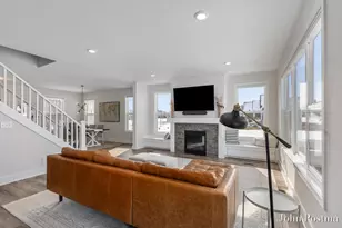 5827 Golden Holw Dr SE, Grand Rapids, MI 49512 - Photo 4