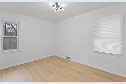 18031 Mendota Street, Detroit, MI 48221 - Photo 14