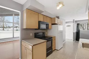 705 Ives Ave, Big Rapids, MI 49307 - Photo 6