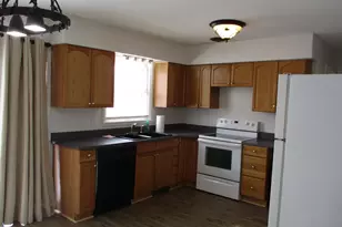 1636 S Cherry Dr, Stevensville, MI 49127 - Photo 8