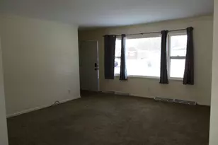 1636 S Cherry Dr, Stevensville, MI 49127 - Photo 10