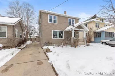 1841 Federal Avenue SW, Grand Rapids, MI 49509 - Photo 2