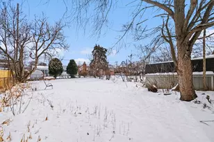 2033 Seymour Ave, Flint, MI 48503 - Photo 18