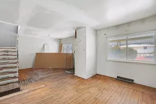 2033 Seymour Ave, Flint, MI 48503 - Photo 8