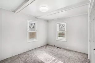 228 Ermine Ave, Kalamazoo, MI 49048 - Photo 8