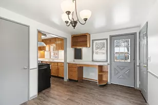 228 Ermine Ave, Kalamazoo, MI 49048 - Photo 4