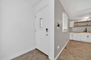 527 Riverside Dr, Battle Creek, MI 49015 - Photo 6