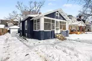 707 Graceland St NE, Grand Rapids, MI 49505 - Photo 2