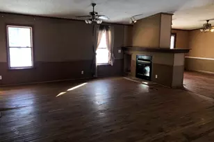 10401 Ozga St, Romulus, MI 48174 - Photo 6