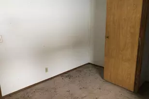 10401 Ozga St, Romulus, MI 48174 - Photo 16