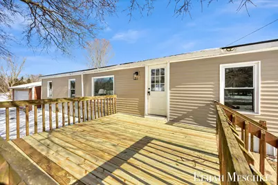 208 Clark Street, Lakeview, MI 48850 - Photo 2