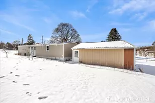 208 Clark St, Lakeview, MI 48850 - Photo 36