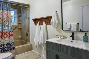 167 E Delaware Ave, Benton Harbor, MI 49022 - Photo 12