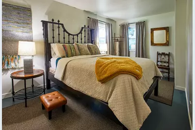 167 E Delaware Avenue, Benton Harbor, MI 49022 - Photo 8