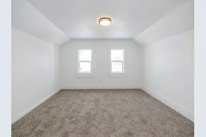 915 Hays Park Avenue, Kalamazoo, MI 49001 - Photo 18