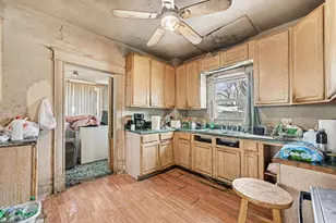 1215 N Rose St, Kalamazoo, MI 49007 - Photo 2