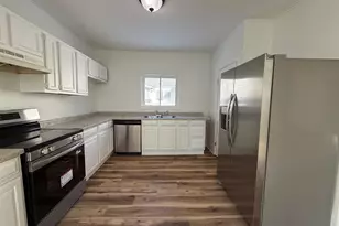 421 Lewis St, Belding, MI 48809 - Photo 8