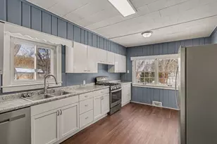 1235 Sheldon St, Jackson, MI 49203 - Photo 6