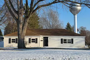 431 W Smith St, Portland, MI 48875 - Photo 2