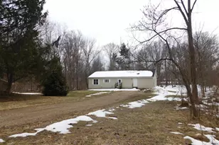 1050 Pine St, Niles, MI 49120 - Photo 2