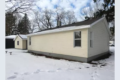 478 Gary Avenue, Benton Harbor, MI 49022 - Photo 2