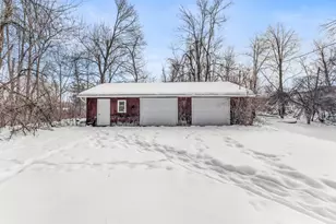 1632 Hudson Rd, Hillsdale, MI 49242 - Photo 34