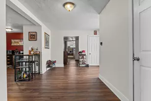 34 Oak St, Hillsdale, MI 49242 - Photo 10