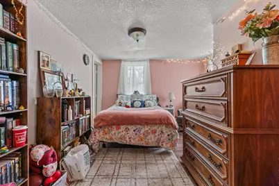 34 Oak Street, Hillsdale, MI 49242 - Photo 22