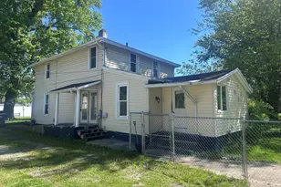 34 Oak St, Hillsdale, MI 49242 - Photo 36
