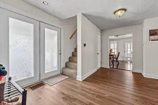 34 Oak St, Hillsdale, MI 49242 - Photo 16