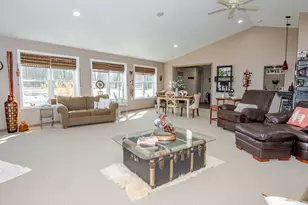 31643 Frost St, Dowagiac, MI 49047 - Photo 18