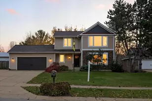 2956 Florence Dr SW, Wyoming, MI 49418 - Photo 2