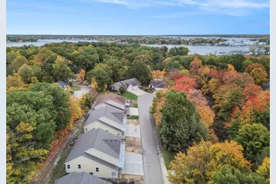 17549 Beechwood Lane, Spring Lake, MI 49456 - Photo 2