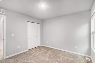 17549 Beechwood Ln, Spring Lake, MI 49456 - Photo 14