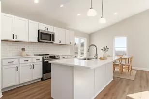 2857 Jade Ln, Traverse City, MI 49684 - Photo 4