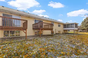 2898 Parkside Dr, Jenison, MI 49428 - Photo 34