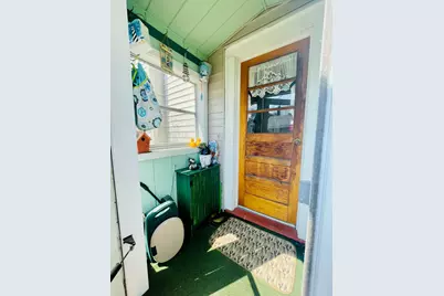 404 W Court Street, Ludington, MI 49431 - Photo 6