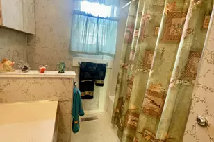 404 W Court St, Ludington, MI 49431 - Photo 16