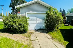 404 W Court St, Ludington, MI 49431 - Photo 4